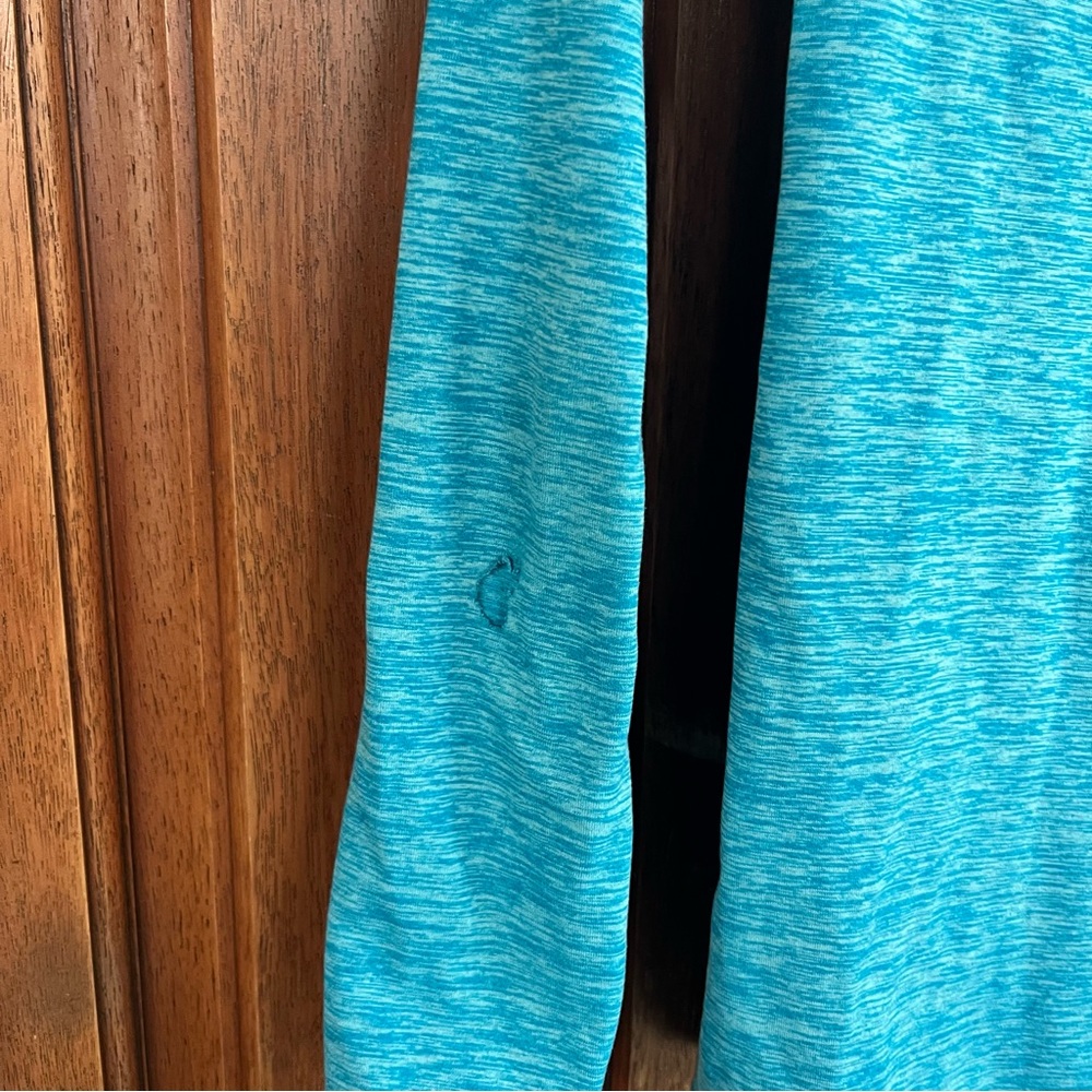 Reebok Fitted Quarter-Zip - Picture 4 of 4